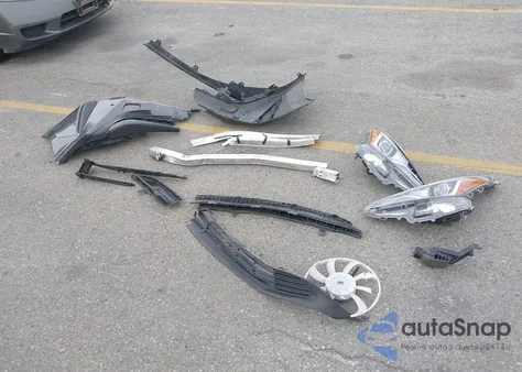 2021 Toyota Prius Le из США, поврежденный, VIN JTDKAMFU1M3147861